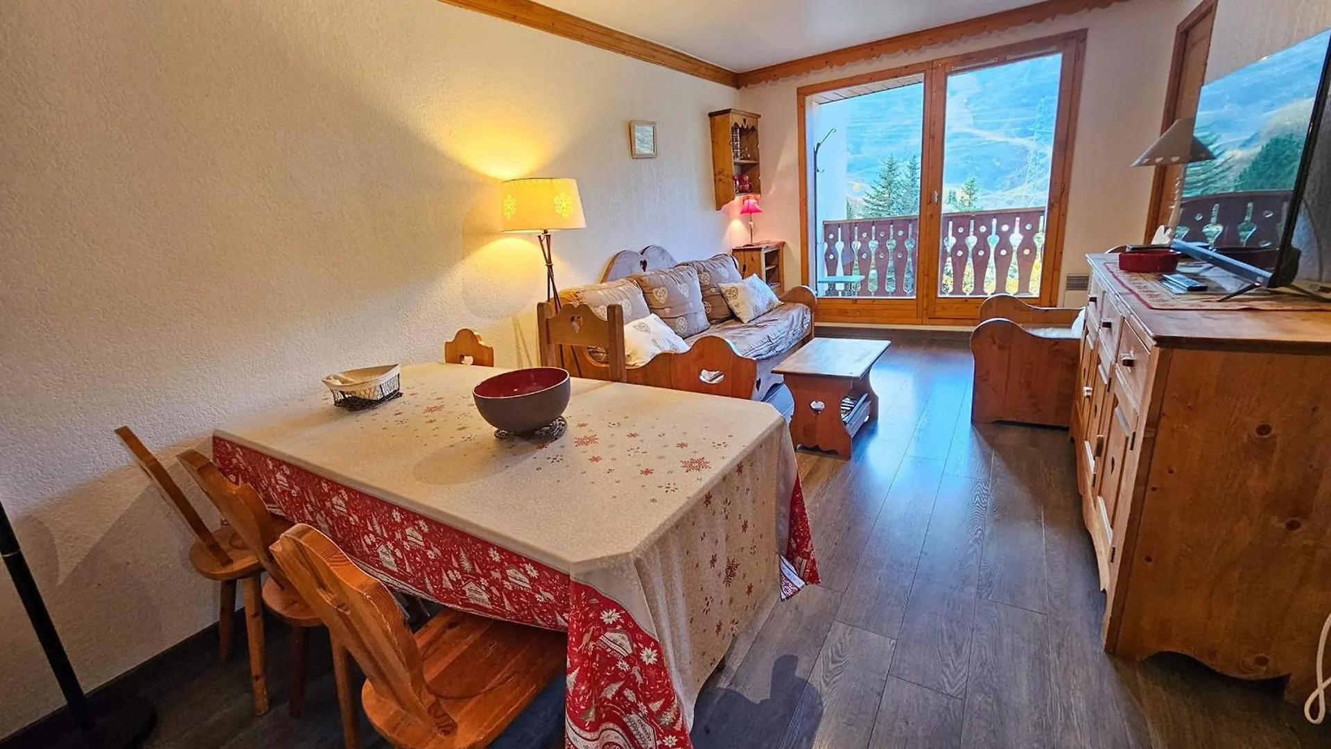 Appartement Confort 5 Pers. Les Menuires Avec Balcon, Casiers A Skis, 2 Chambres - Fr-1-452-248 Saint-Martin-de-Belleville 0*,  France